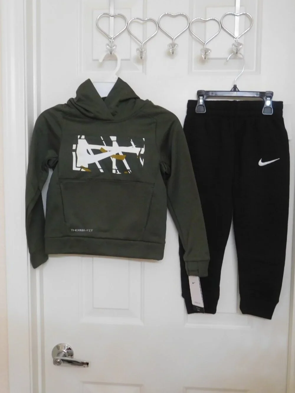 NWT Huge 17pc Nike L/S S/S Shirts Pants Joggers Sweatshirts Bundle sz 4 4t - Picture 7 of 12